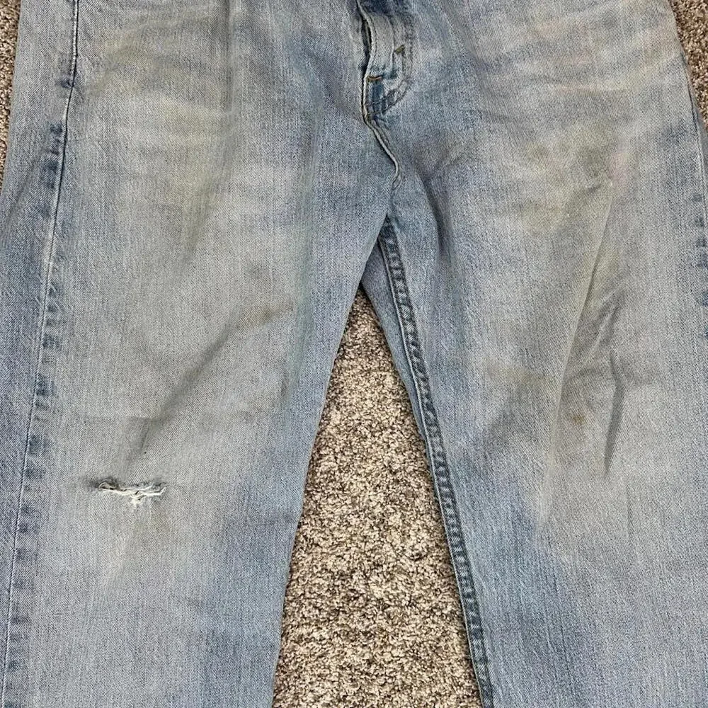 Levi's 505 Jeans Mens Size 33x24 Light Wash Straight Fit Distressed Denim Grunge